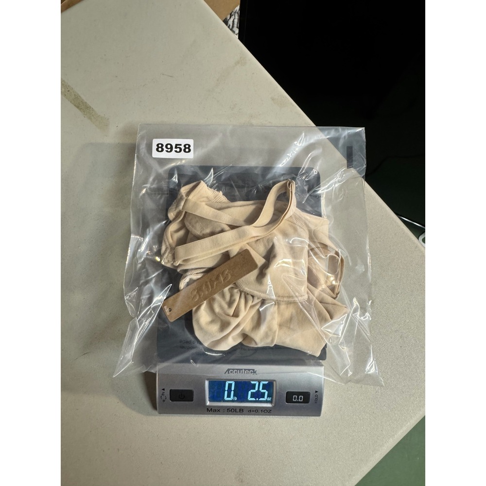 SKIMS Seamless Sculpt Thong Bodysuit Womens Medium Sand Tan Adjustable Straps - Picture 6 of 6